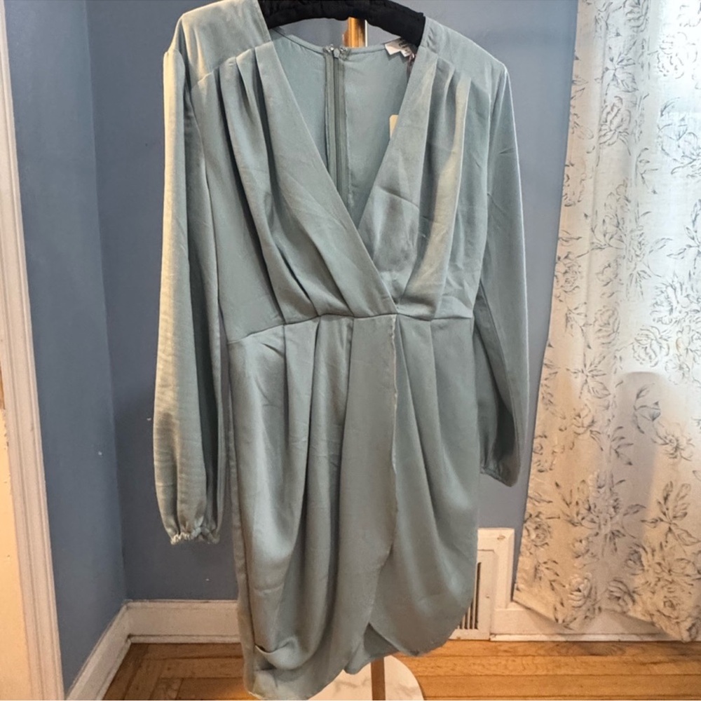 Elegant Light Blue Long Sleeve satin style Dress - Picture 5 of 5